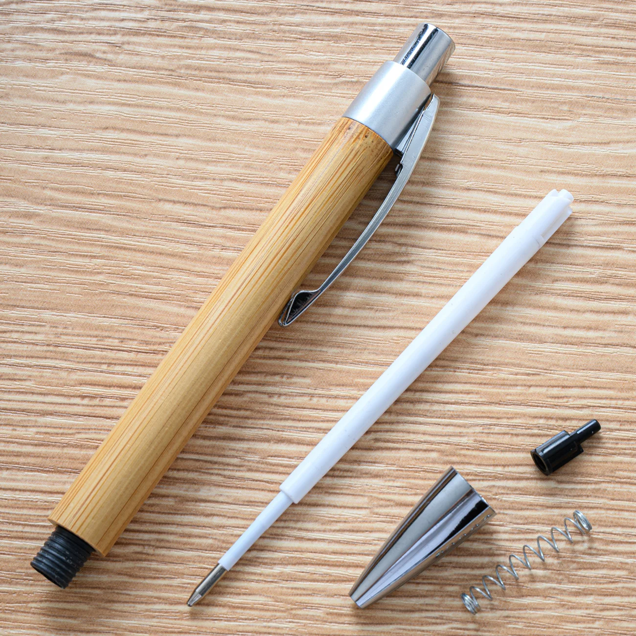 Laser Engraving Logo Bamboo Retractable Ballpoint Pen Black Ink Refills Ballpoint for Promotional Gift