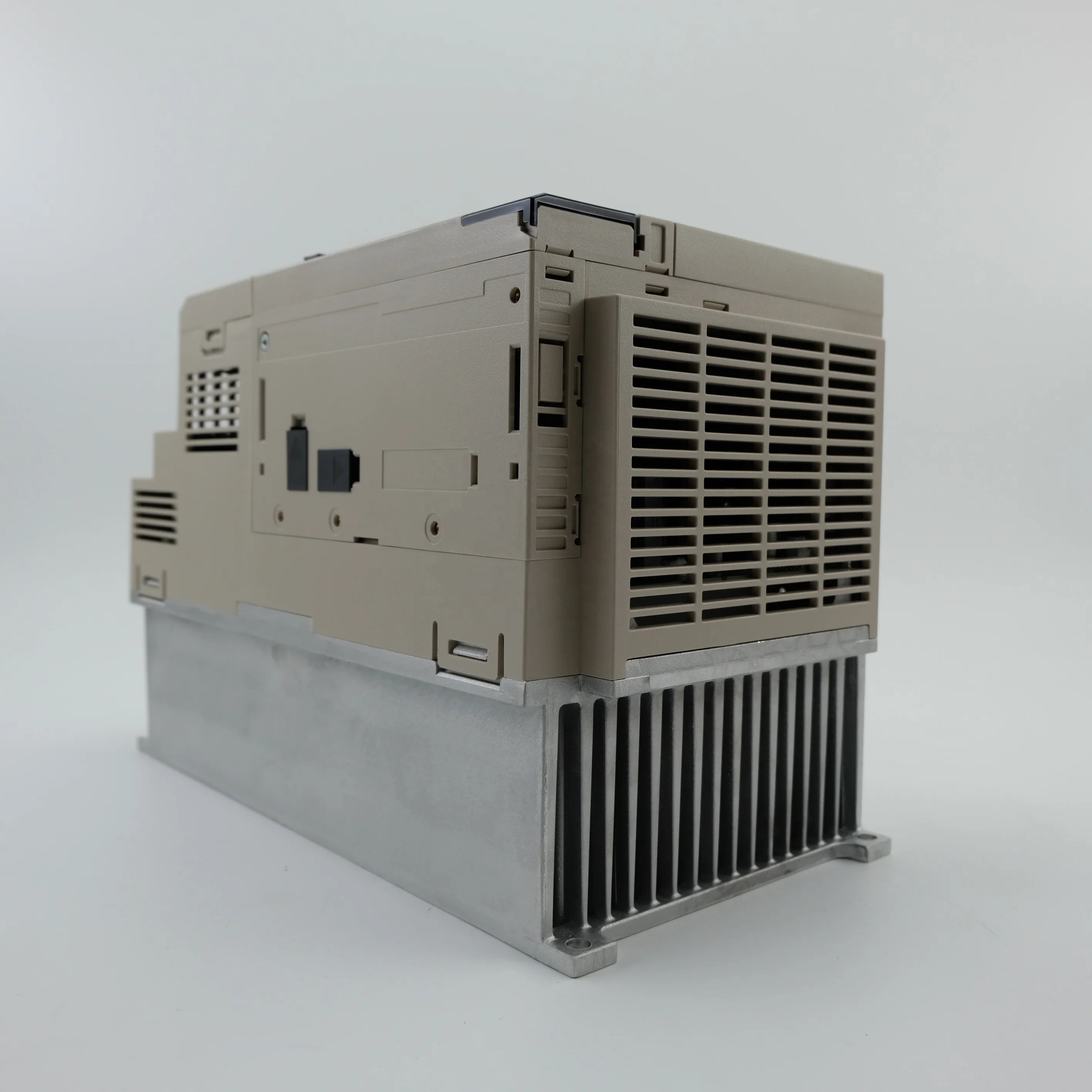 Sgd7s-470a00b202 Sgd7s-470a00b202 оригинальный Yaskawa водитель серводвигателя SGD7S-470A00B202