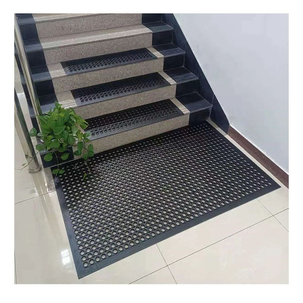 2022 China Wholesales tapered-beveled edges rubber kitchen mat with drainage holes