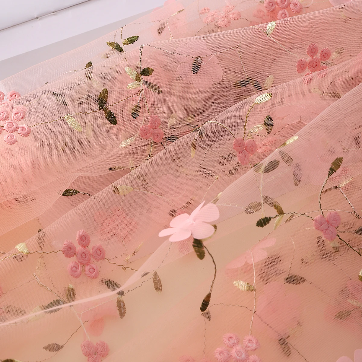 Hot Sale 90*150cm Diy Handmade Shabby Wedding 3D Flower Embroidered Mesh Lace Fabric for Dress Sewing Supplies Crafts