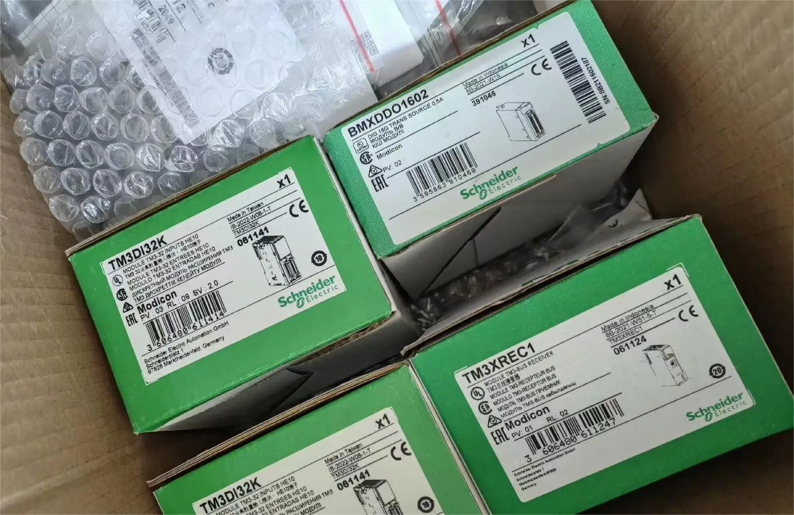 TM3 Series Analog Input Module TM3DI8G 100% Original and New Schneiders PLC In Stock