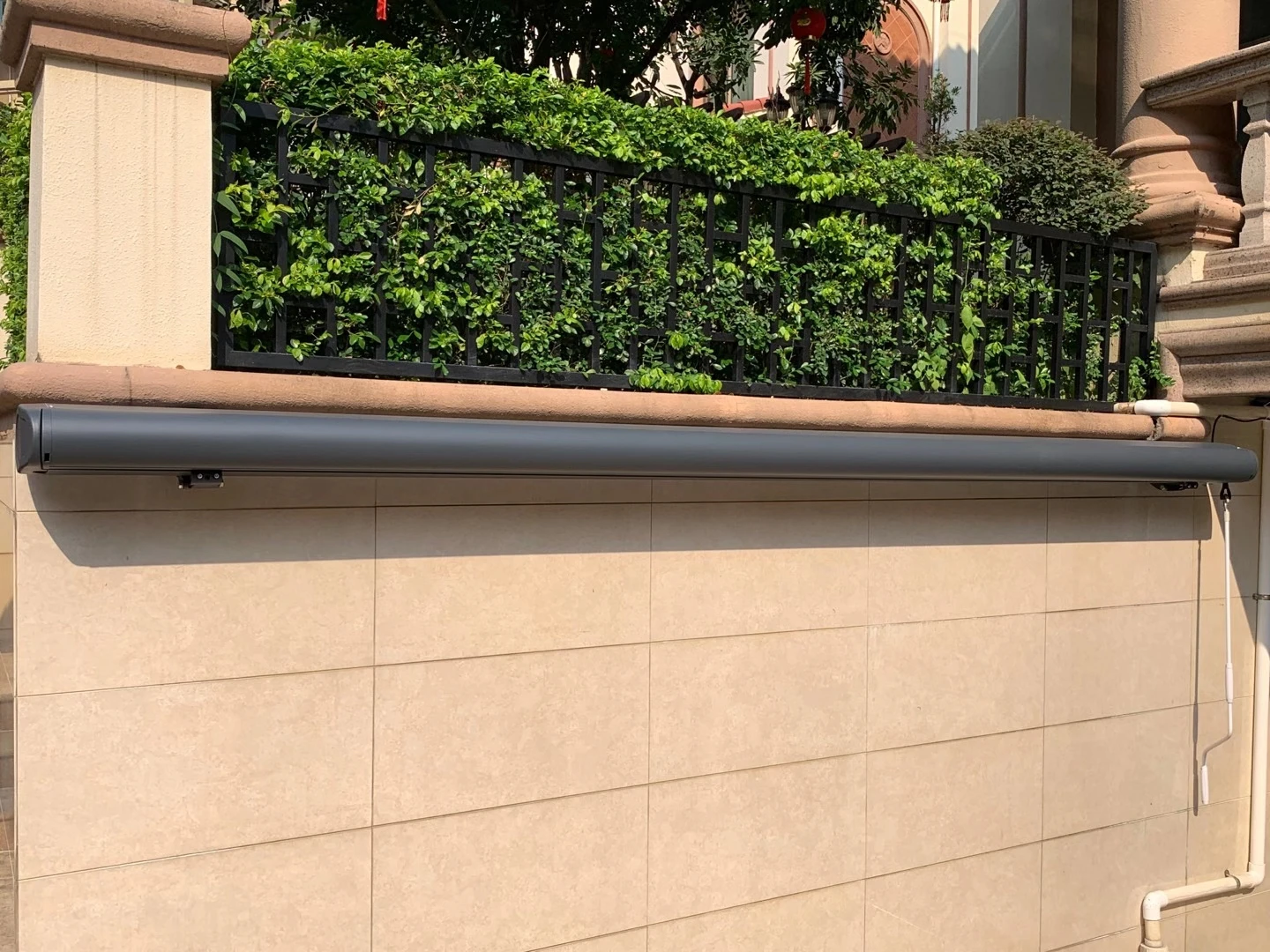 Outdoor Sunshade Remote and Manual Control Retractable Full Cassette Awning retractable awning Aluminum Patio Motorized awning