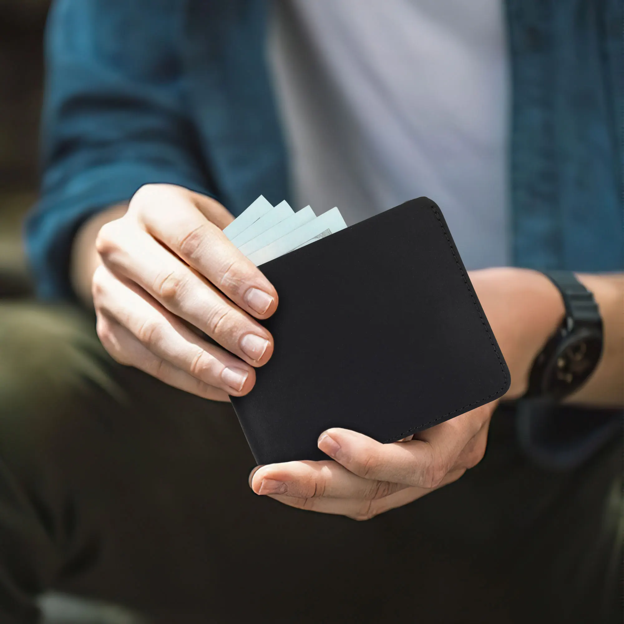Full Grain Crazy Horse Leather Slim Bifold Wallet For Man Vintage RFID Blocking Handmade Genuine Leather Card Holder Wallet