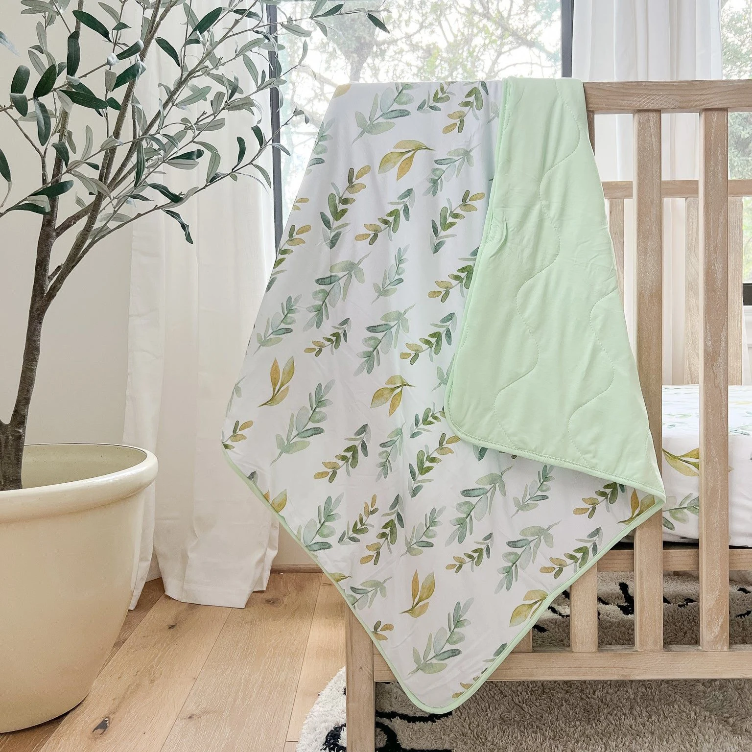 Vintage Floral Soft Silky Cotton Bamboo Rayon Breathable Cool Double Quilted Throw Blanket