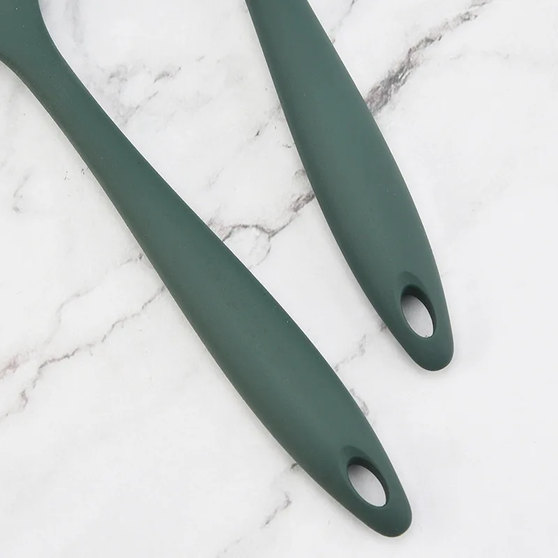 Kitchen utensils silicone spoon full tablespoon household spoon more children can use medium mixing salad spoon