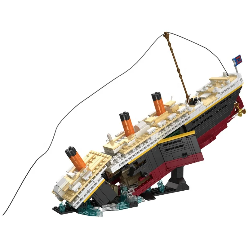 Titanic Building Block Sets 2288 PCS Large Ship Model Construction Creative MOC Bricks Home Decoration Educational Toys