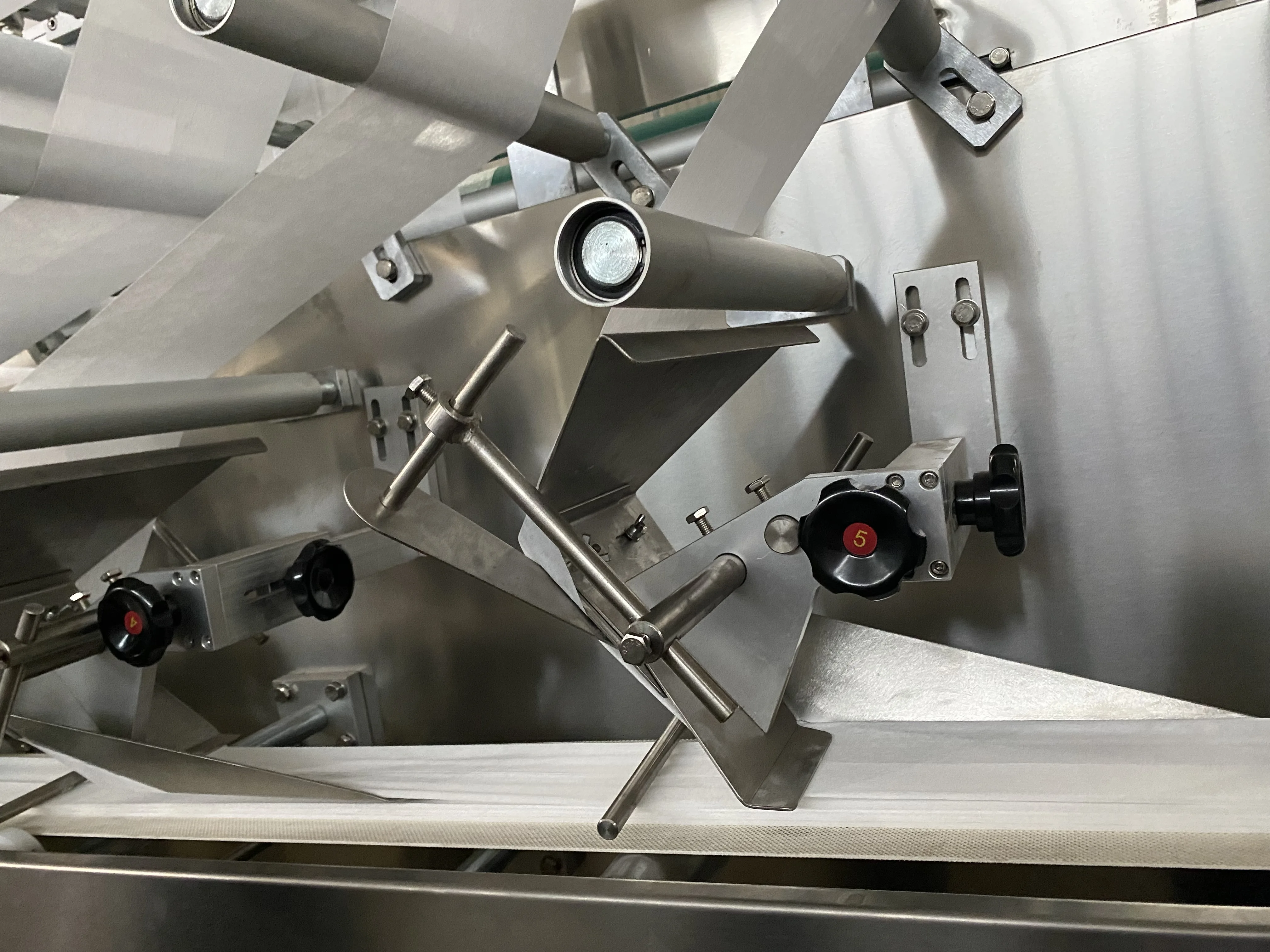 Fully automatic wet paper making machine