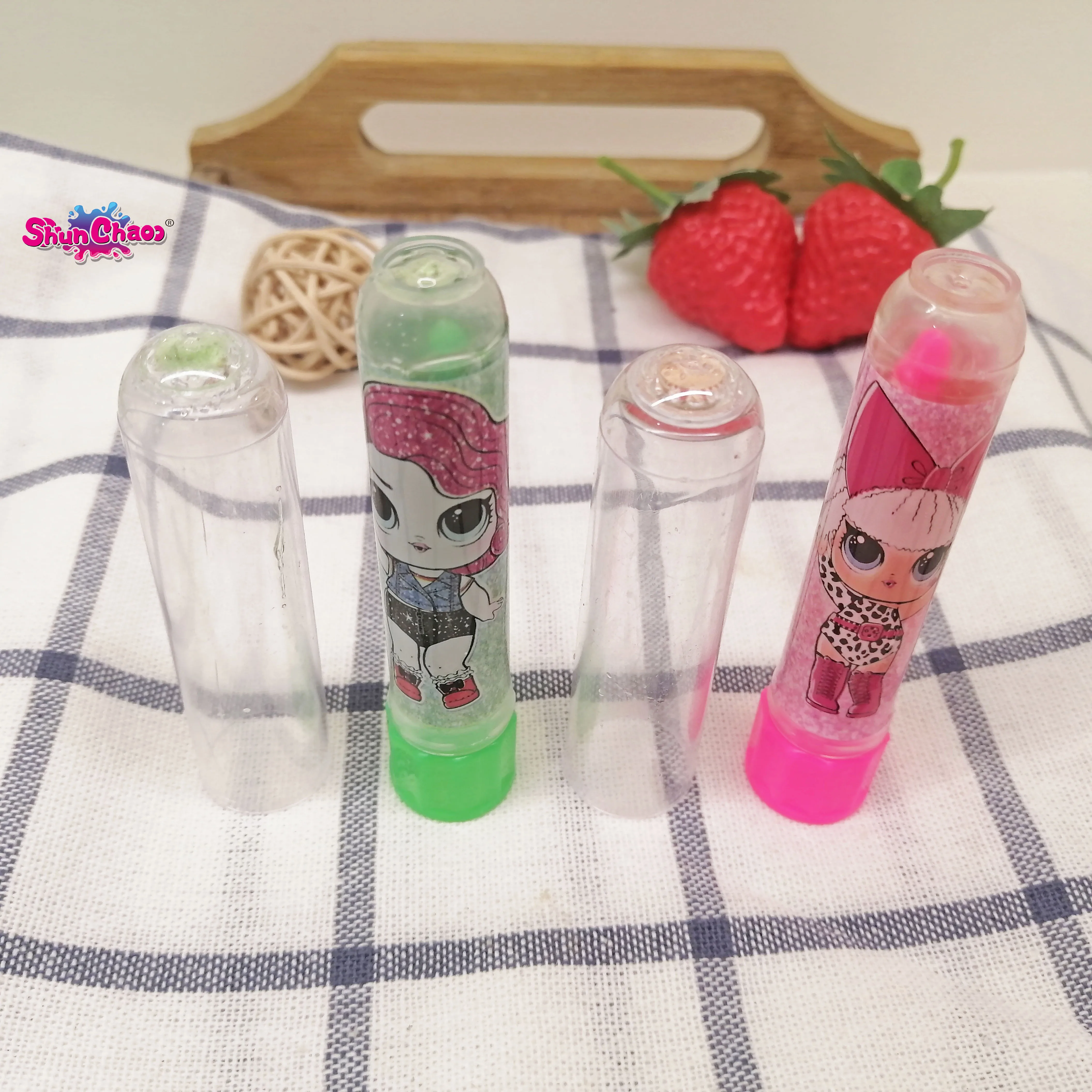 OEM High Pigment Quality Lollipop Lip Gloss  Lipstick Shape Fruit Flavor Turn Candy