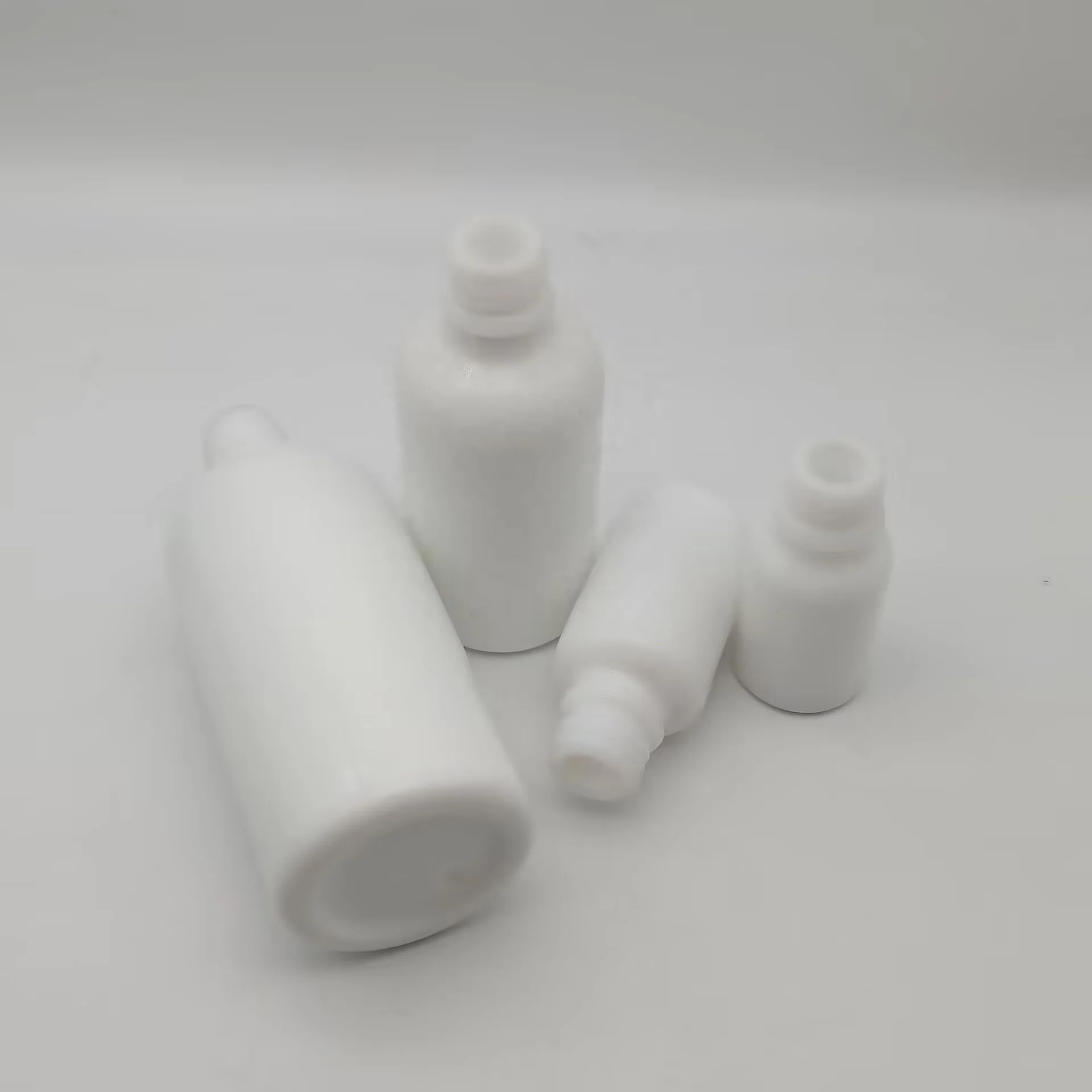 Hot Sale White Porcelain Opal Tablet Pill Bottle 5-100 ml DIN 18 mm for use with essential oils, perfume, liquids.