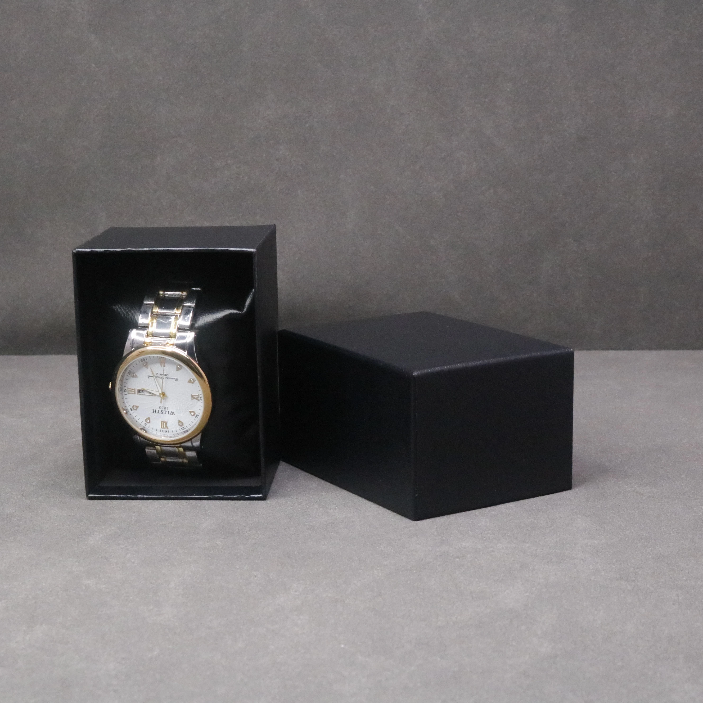 Wholesale Classic Black Cardboard Watch Box Portable Watch Case with Pu Leather Pillow