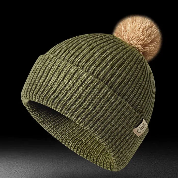 pom pom beanie 16.jpg
