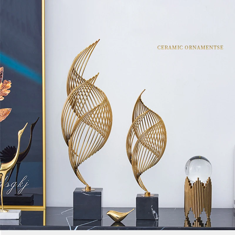 NISEVEN Home Furnishing Nordic Luxury Decoration Living Room Vestibule Office Modern Simple Marble Conch Metal Handicraft