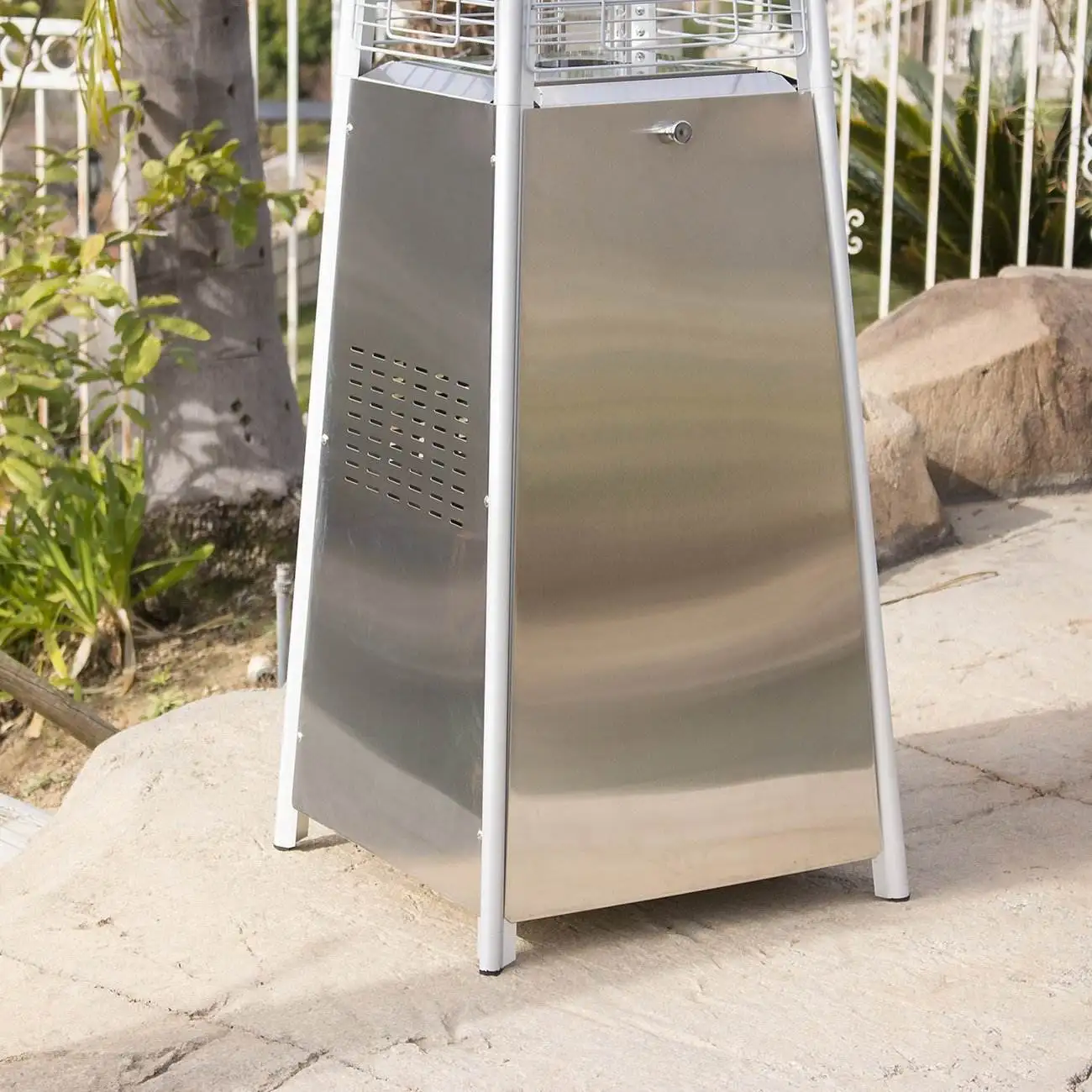 Outdoor Tower-shaped Courtyard Heating Stove Real Fire Mobile Heater