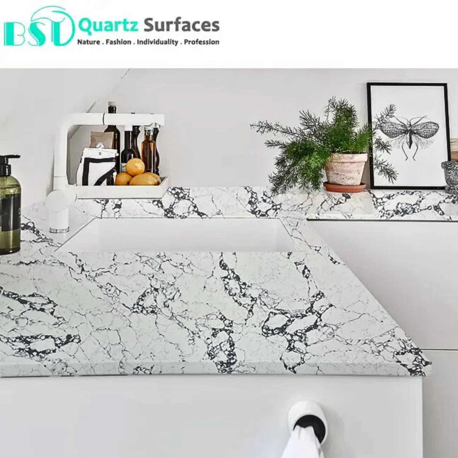 Великолепные серые кварцевые кухонные столешницы с разноцветными прожилками