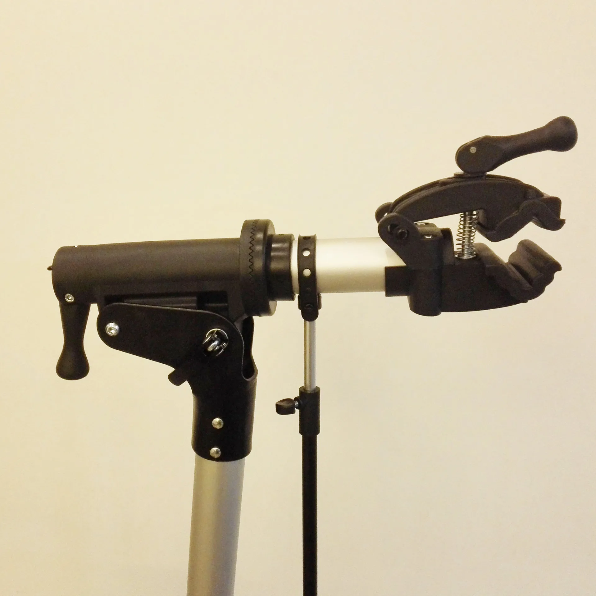 Aluminum alloy bicycle repair rack Bike Display Stand Portable Parking Rack Newly Designed Bike Repair Stand