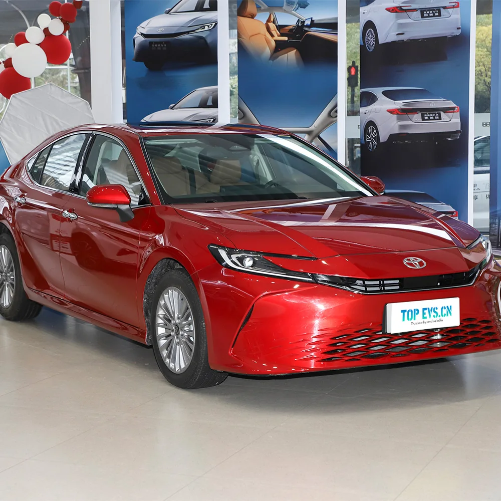 Распродажа автомобилей Toyota Camry 2.5l седан автомобиль Gac сделано в Китае 2 5 л Подержанный 0 км наличии