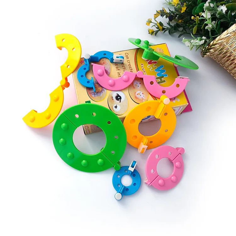 Pompom Makers 4 Size Pom Poms Maker Tool Set DIY Fluff Ball Weaver for DIY Wool Yarn Knitting
