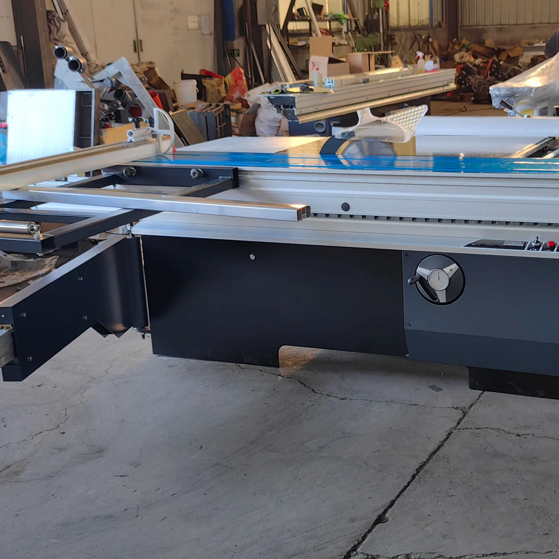 Wood table saw sliding machinery precision cutting saw woodworking sliding table saw for sale