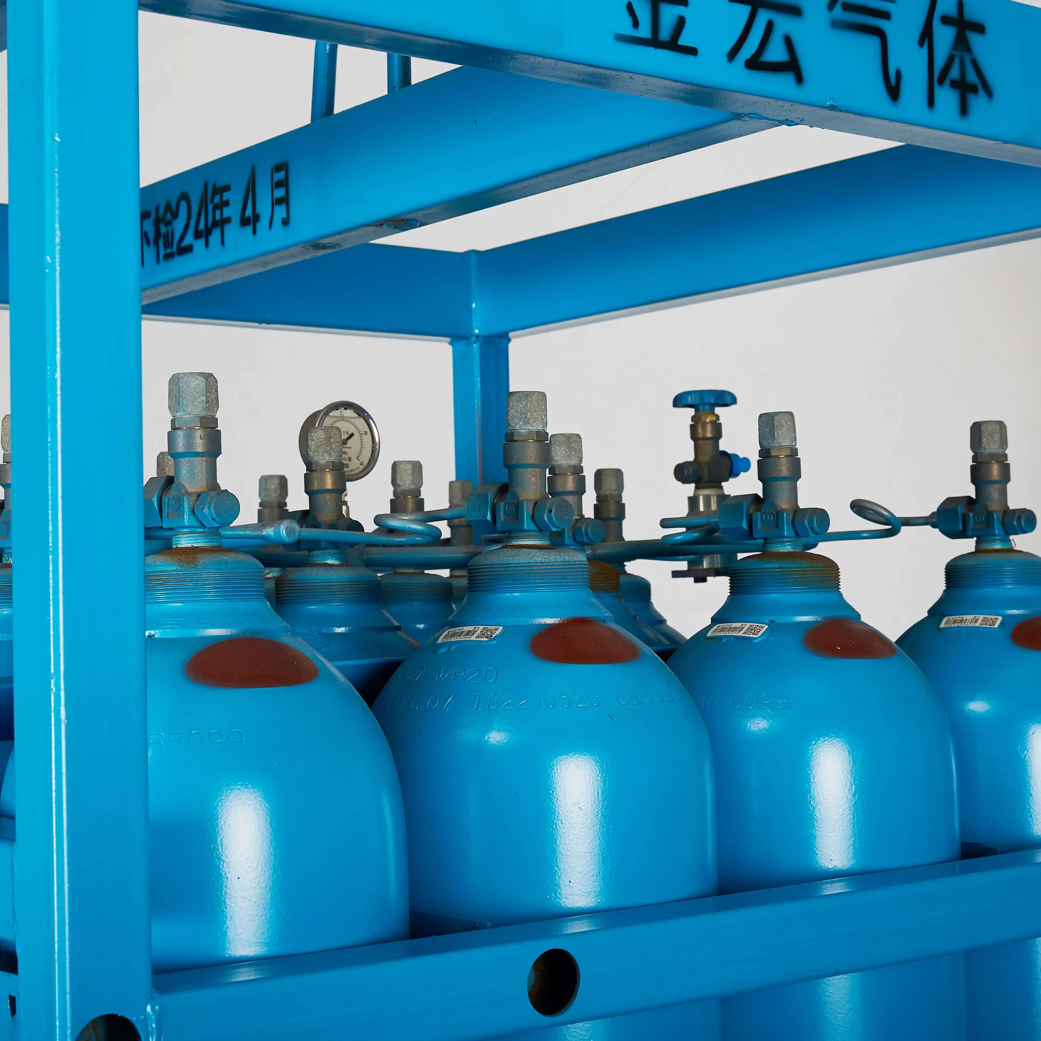 Suppliers from China Factory Oxygen Gas O2 Gas in Gas Cylinders
