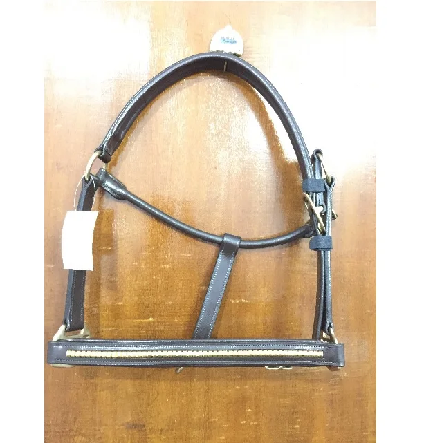 Высококачественная Роскошная модная кожаная кошачья лямка с золотым клинкером на носу и превосходным качеством оборудования