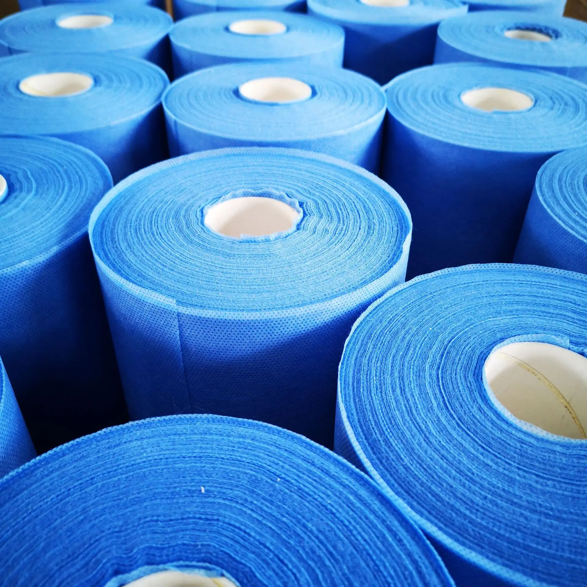 Premium Quality 10 Rolls/ Caton 15gsm Beauty Salon disposable bed sheet roll disposable massage bed sheets for spa