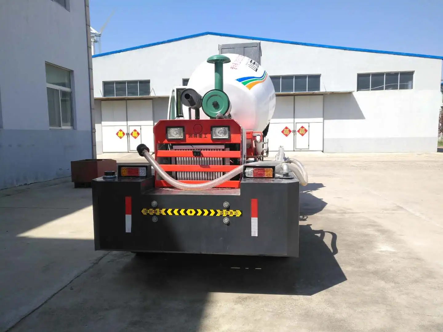 LUZUN original factory small mobile self loading concrete mixer truck 1cbm 1.3cbm