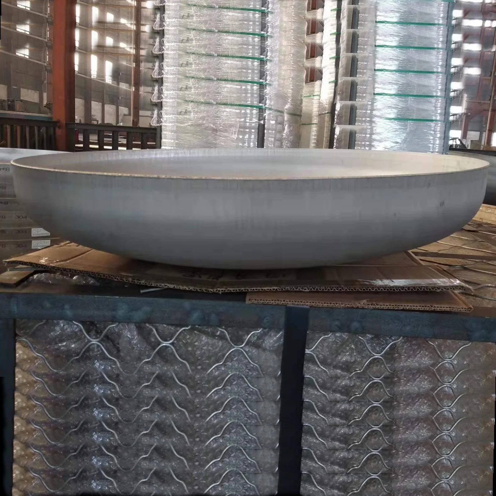 Pressure Vessel Tank Boiler Part Forged  Carbon Steel Dished Head with manhole