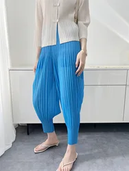 Women Casual Loose Miyake Pleated Carrot Pants Elastic Waist Solid Color Pocket Summer Harem Pants pleated pant