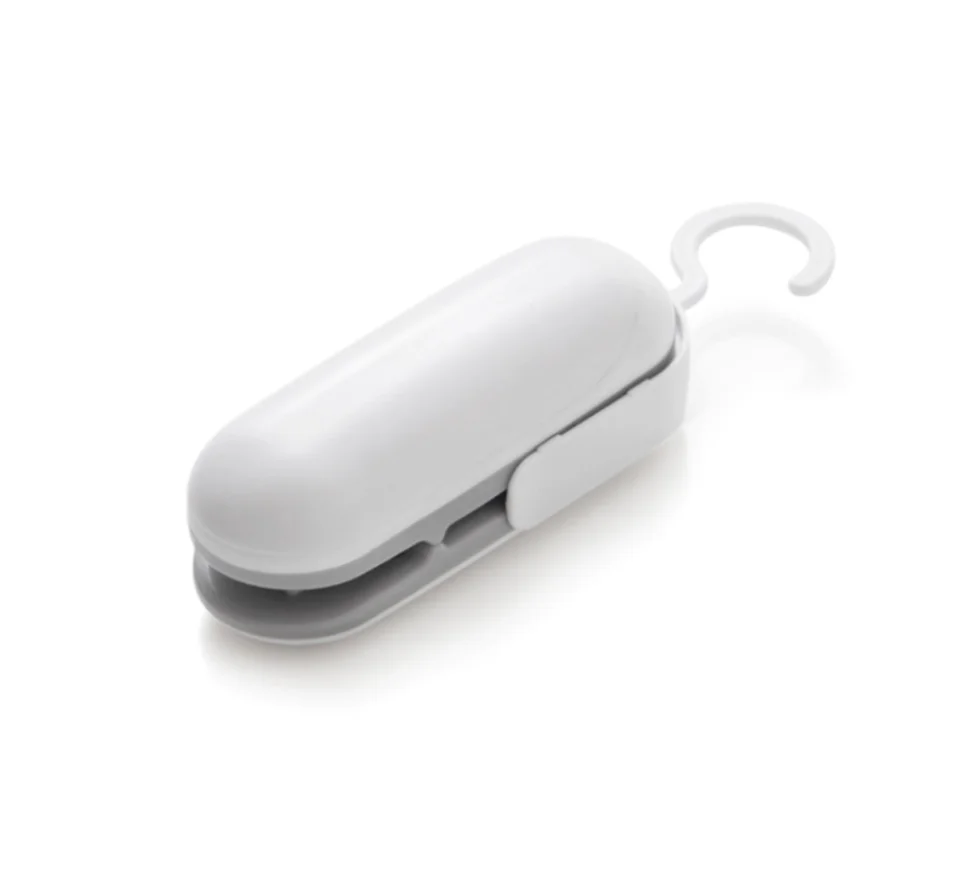Portable handheld vacuum mini plastic food bag sealer with cutter