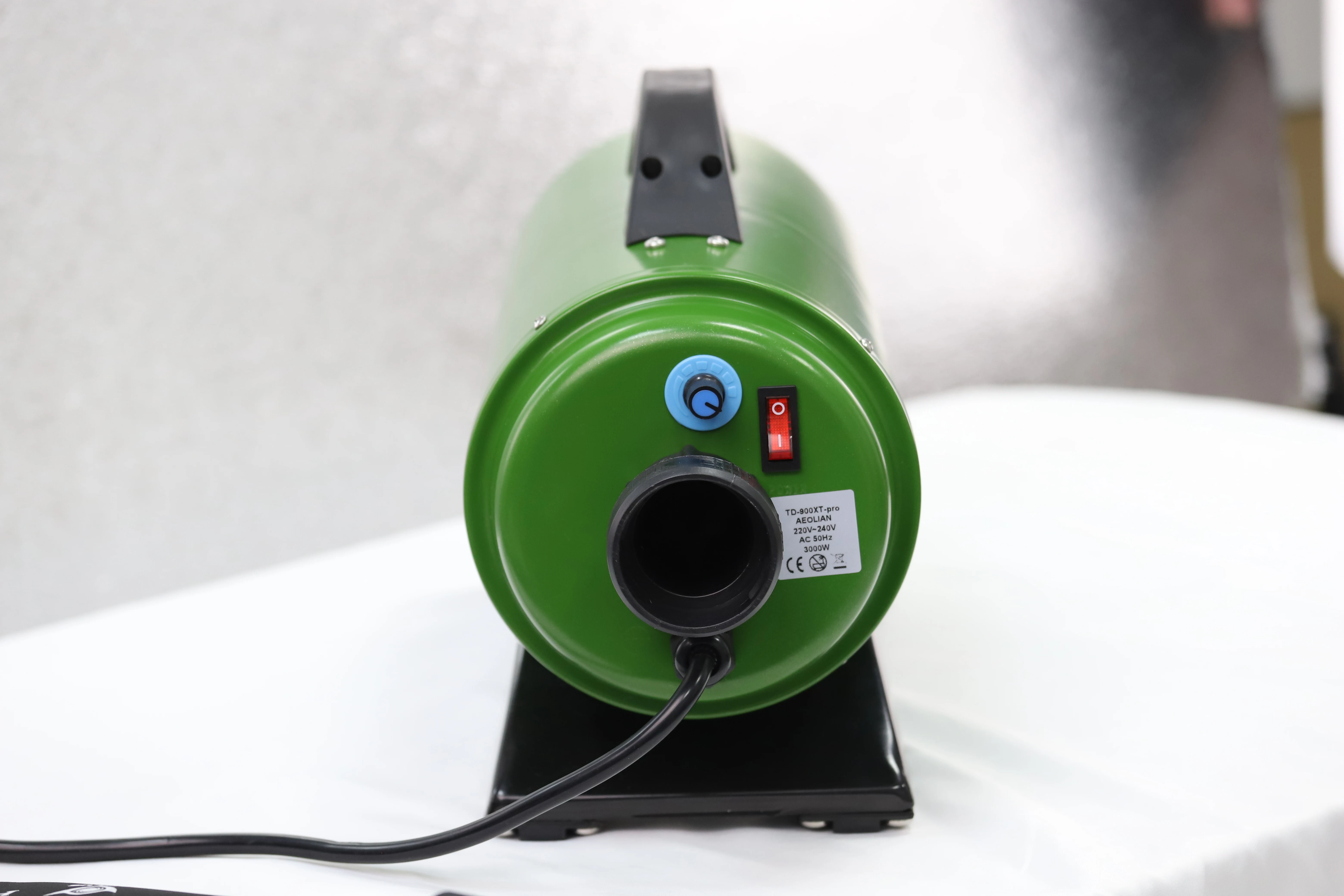 Adjustable wind speed/temperature multifunction pet blower AEOLUS Novelty Designed AMETEK Motor Dryers