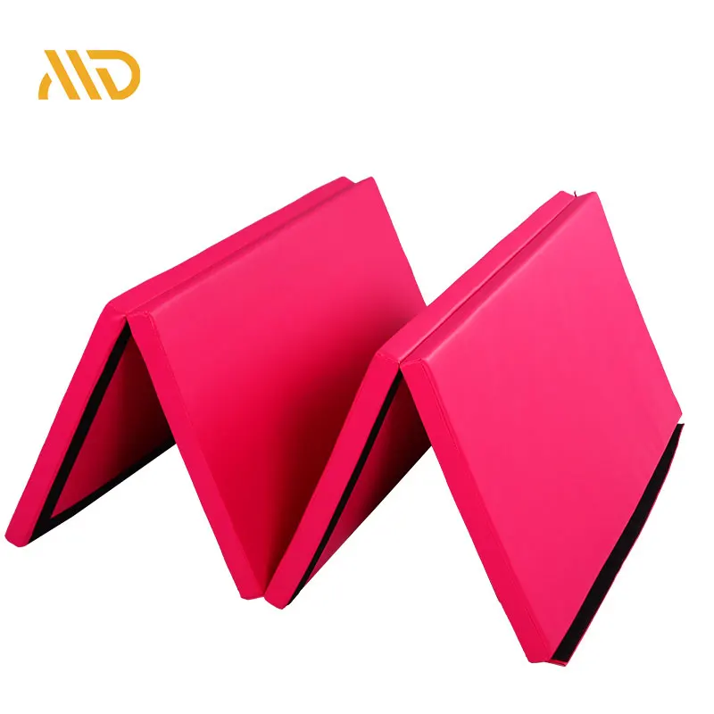 Safe Durable and Easy to Carry Flameproof Portable PVC or PU Leather & EPE Foam Folding Play Mat for Kids