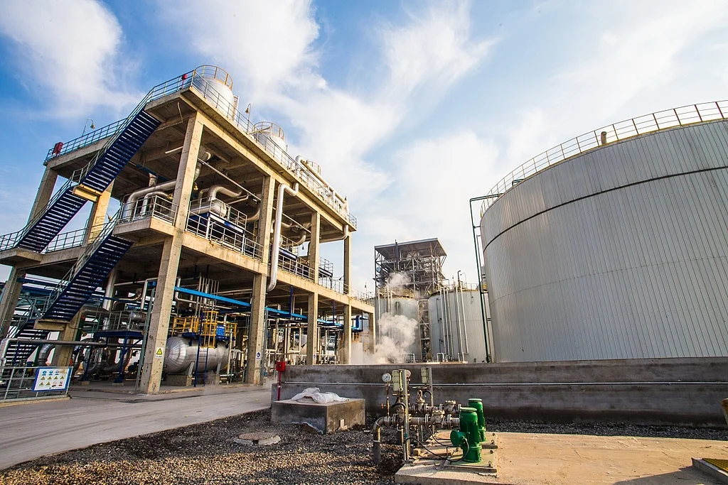 JINGBANG High Quality 99% Ethanolamine / Monoethanolamine / MEA for Sale