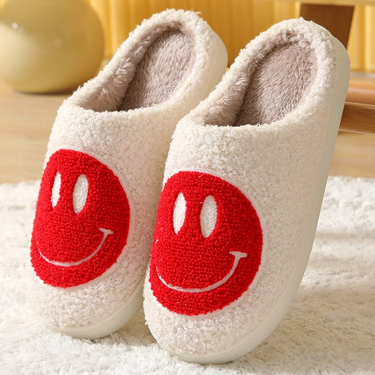 Custom New Fashion Indoor Home Bed Happy Face Cute Smile Custom Plush Slides Smiley Face Slippers Wholesale