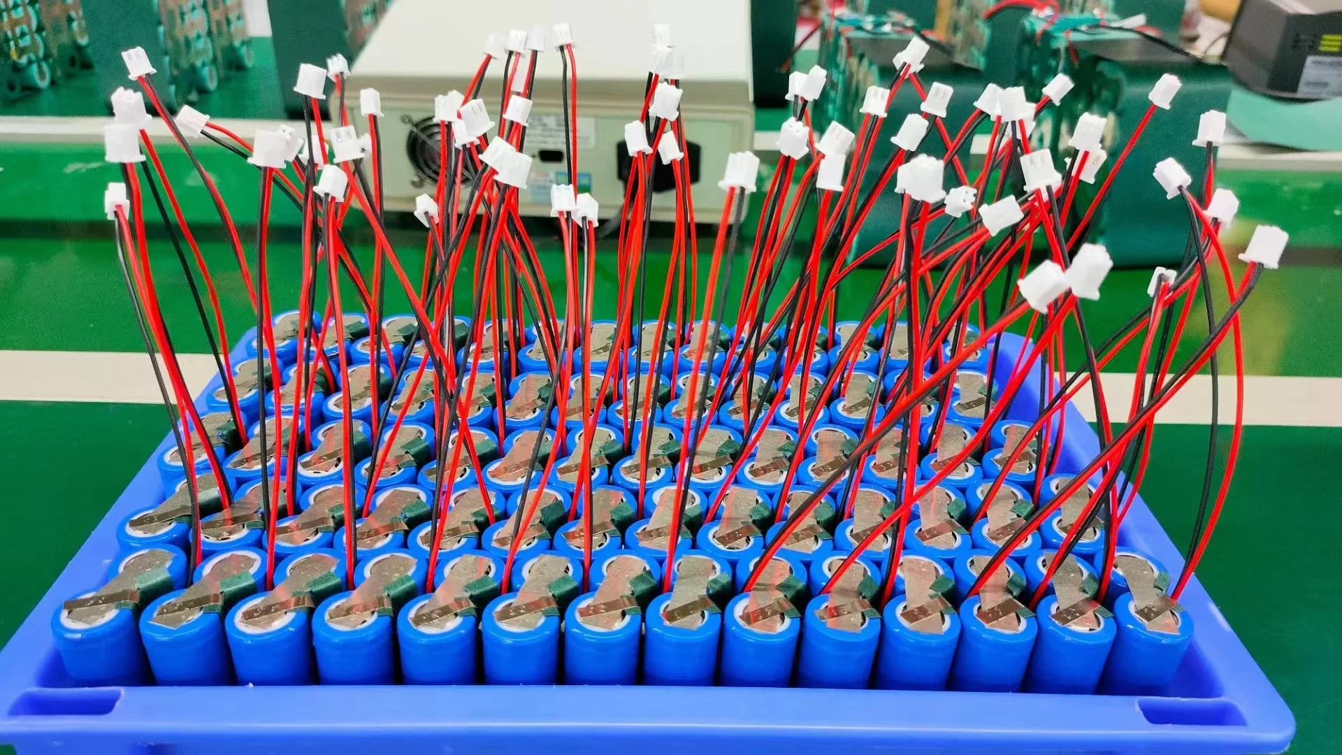 Customize Lithium ion Batteries For Power Tools 12v 24v 36v 48v 60v 72v 20ah 30ah 50ah 60ah 18650 Lithium Ion Battery Pack