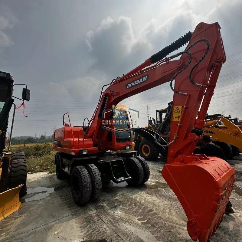 DOOSAN DH150 Wheeled Excavator Mini 15 Ton High Brand Used Bobcat Machine Secondhand Cummins Engine Dozer 10 Ton Low Price Pump