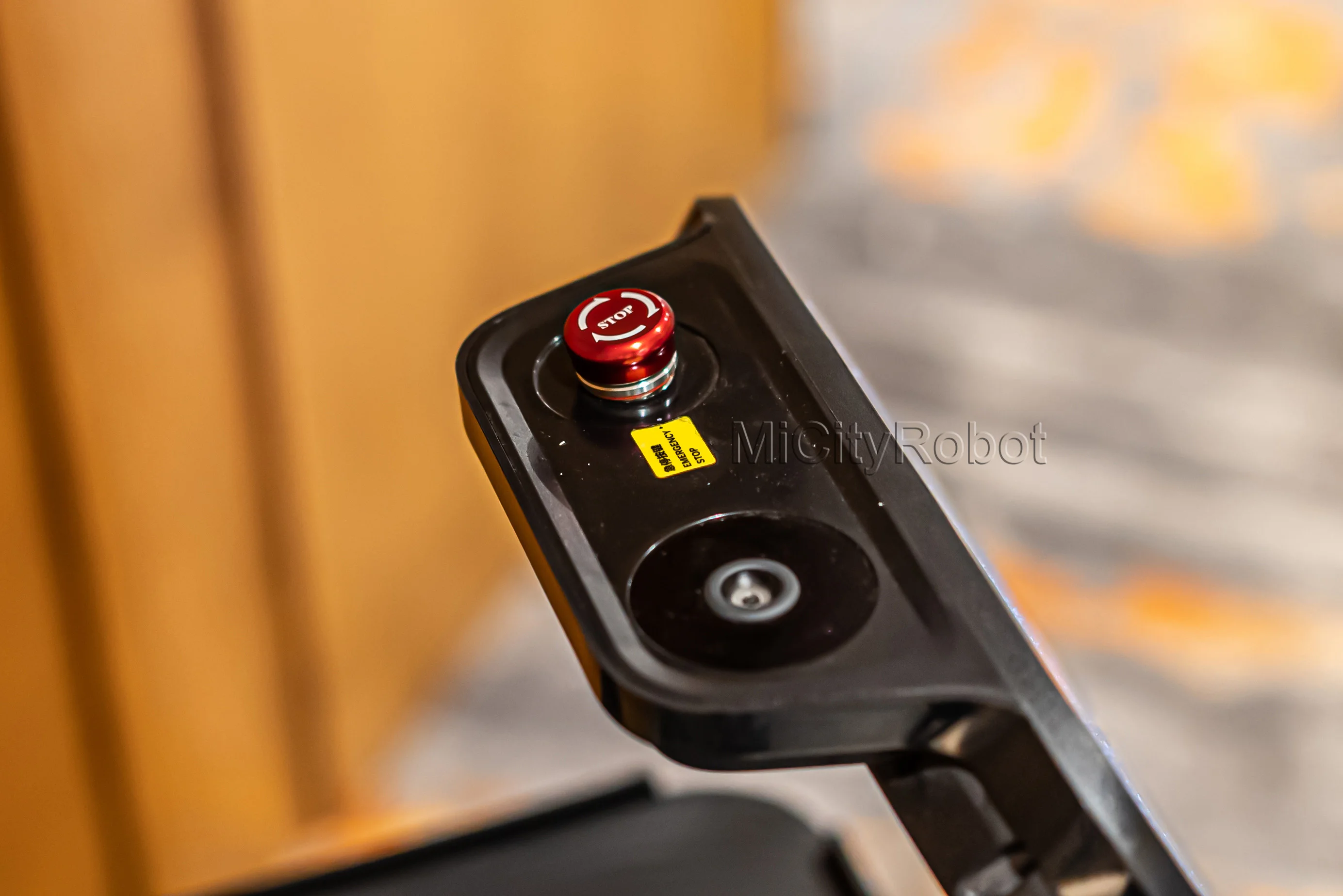 2023 Humanoid Automatic Obstacle Avoidance Intelligent Self service Robots For Food Delivery Service Robot