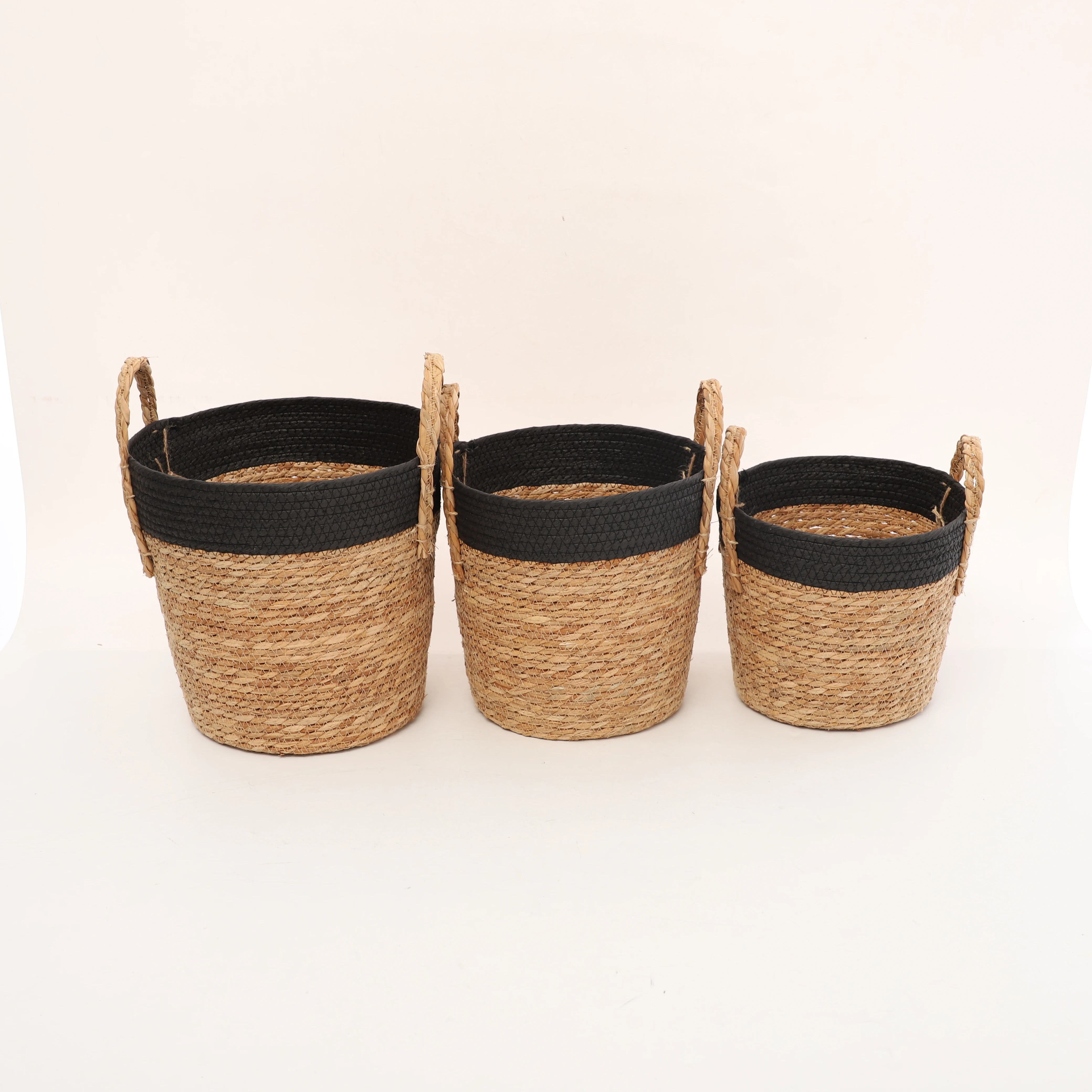 OEM ручная плетеная желтая черная поделка водный гиацинт большие корзины для хранения ручки