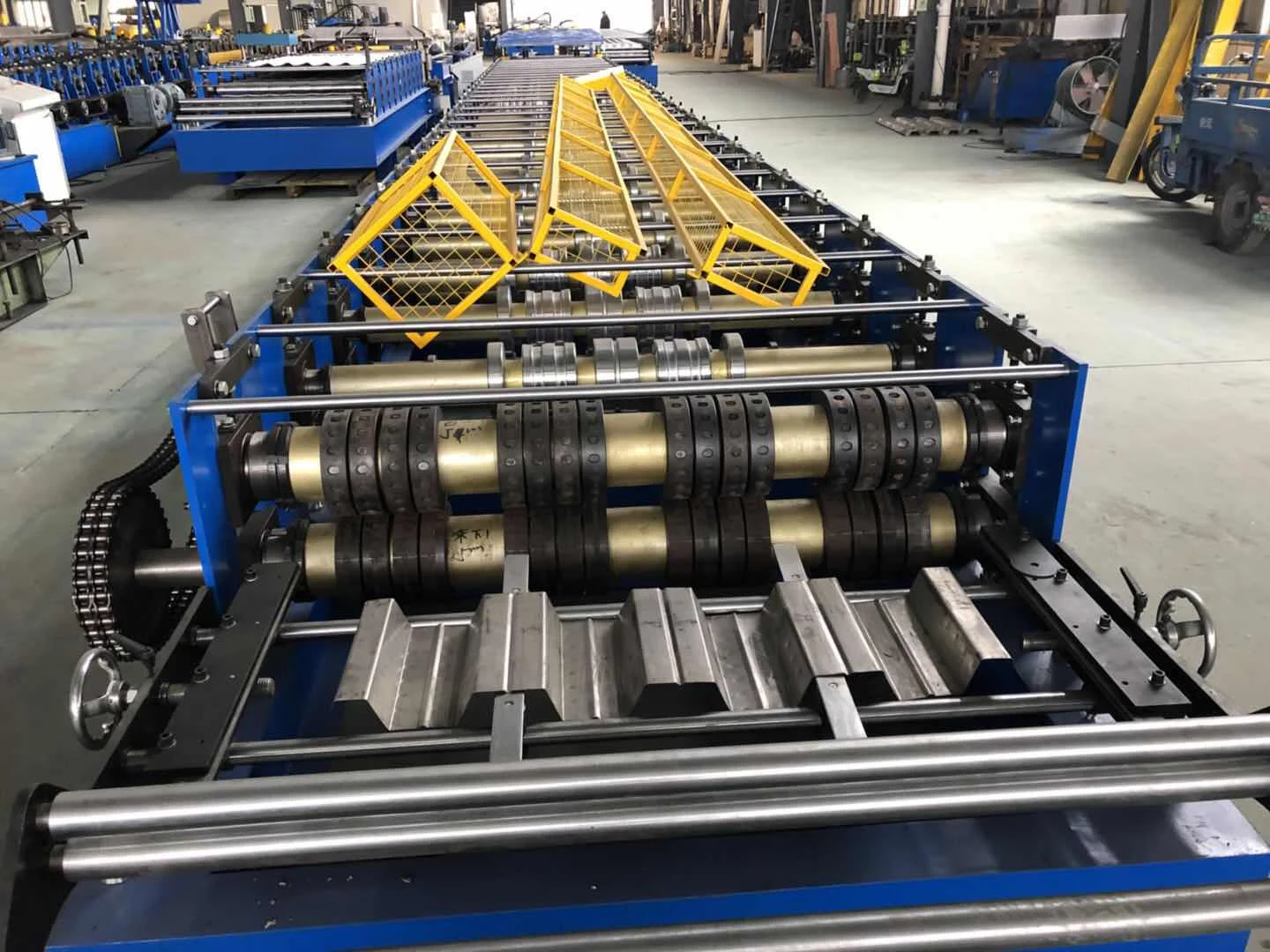 2023 High Quality Galvanized Steel Metal Floor Deck Roll Forming Making Machine