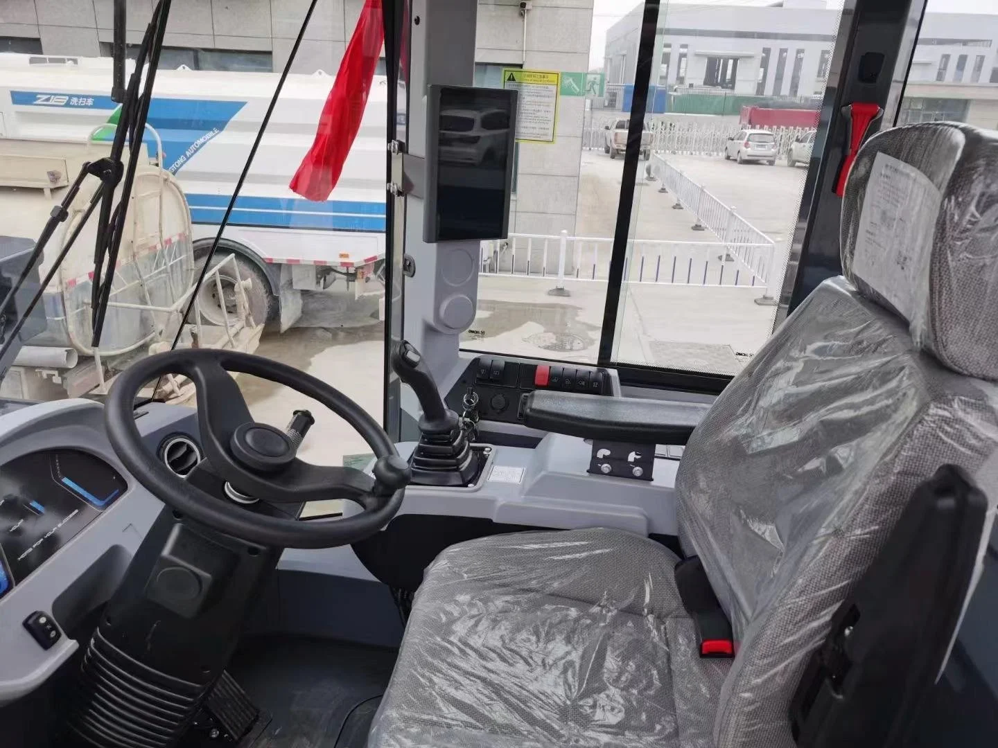 Long lifetime China popular brand newest model electrical front end loader 270kw 5.5t XC958-EV with import engine in stock sales