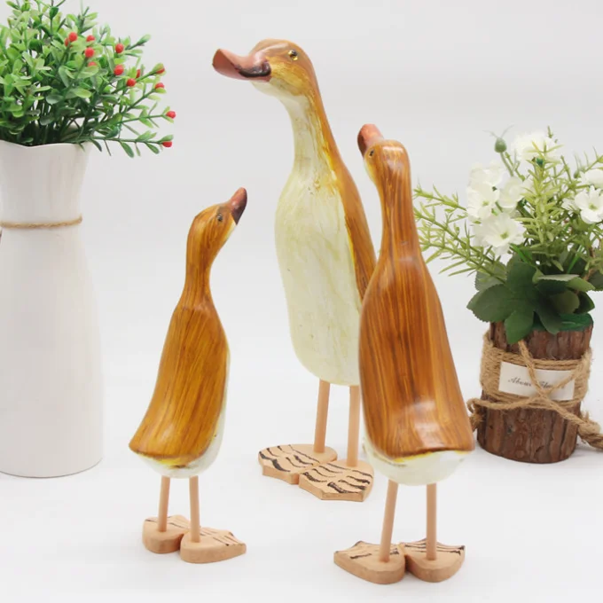 Wooden carved duck 3 pieces a set Nordic animal creative home wooden decoration pastoral decoration