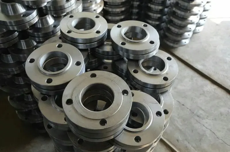 steel weld-on forge SS steel bearing  rubber coupling with flange carbon steel threaded flange Manufacturer in China