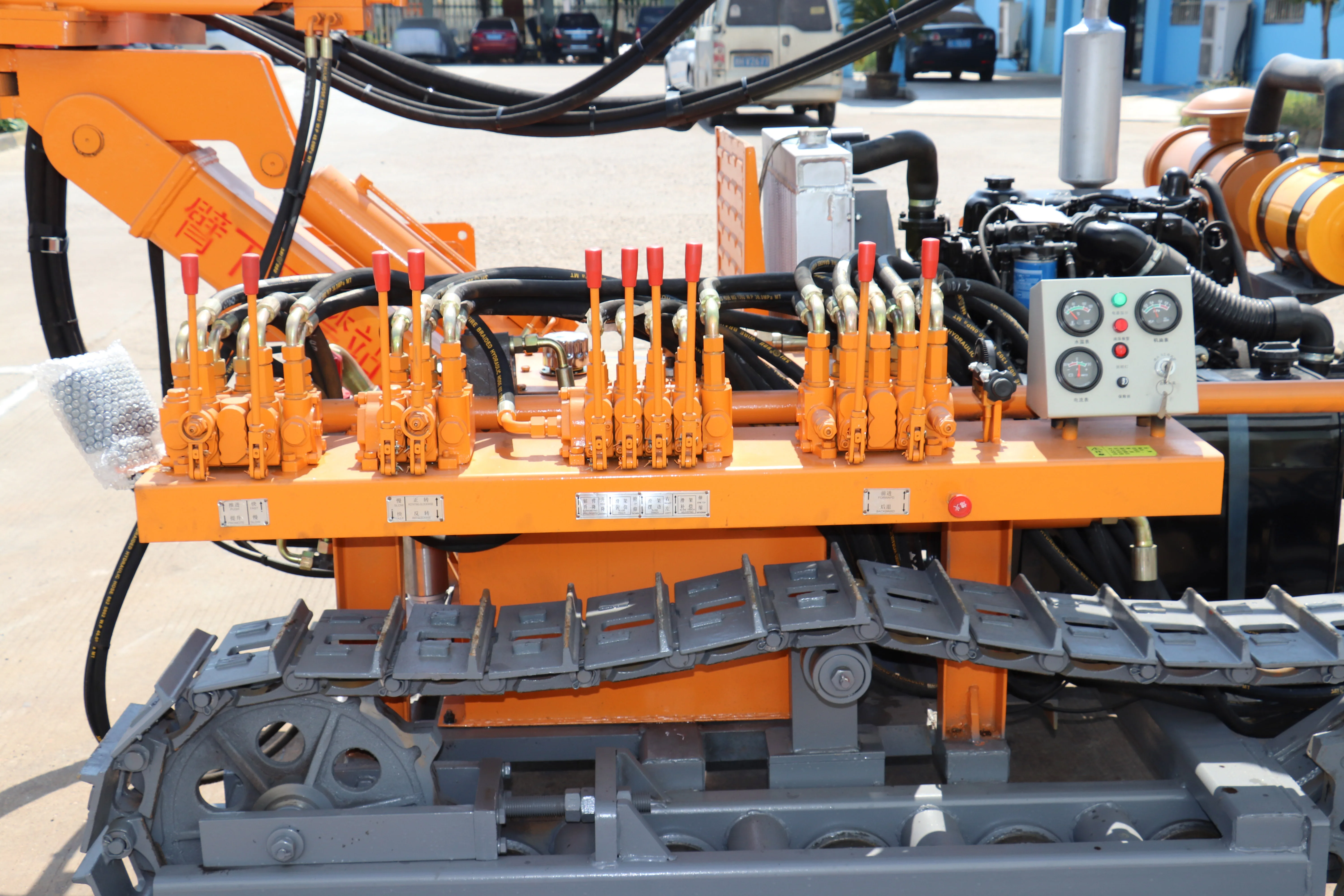 YL910 Low Price quarrying Truck Drilling Rig  Crawler Drilling Truck