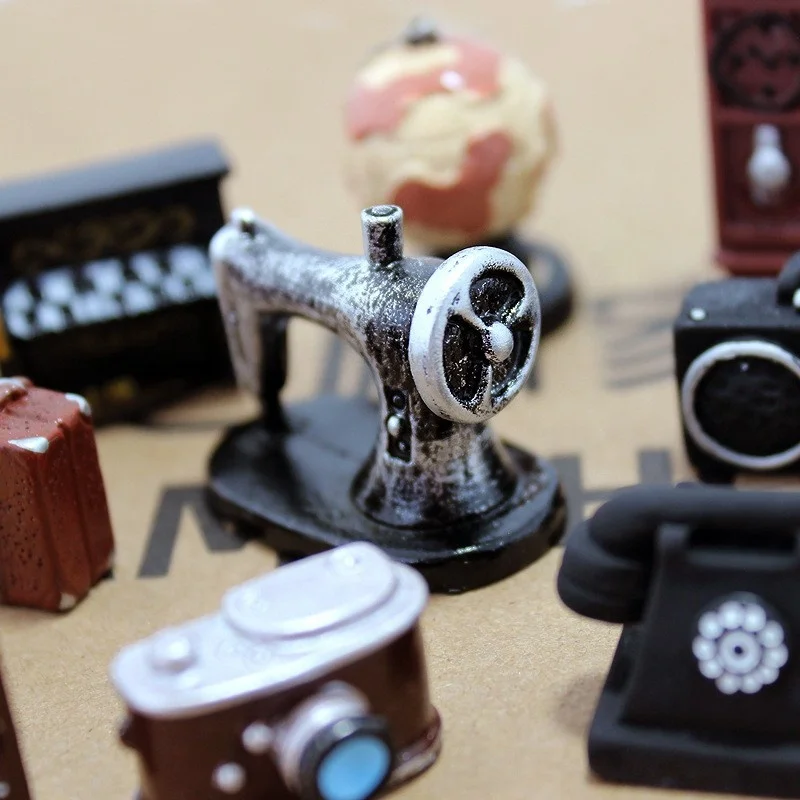 CHIHUA Wholesale100Pcs Mixed Resin handicrafts decoration DIY Craft Doll house accessories