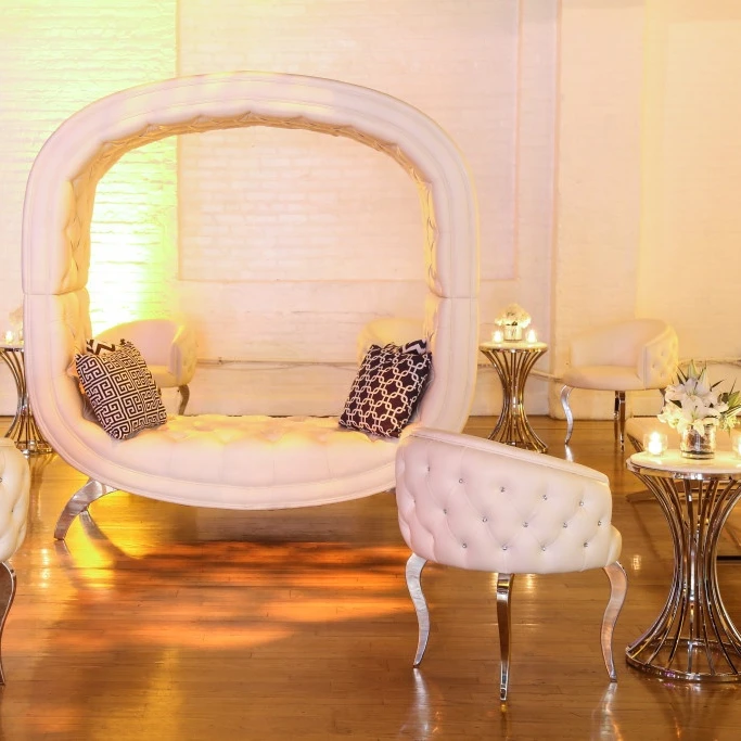 
White leather wedding chair tall circle banquet seating half big round event sofa 