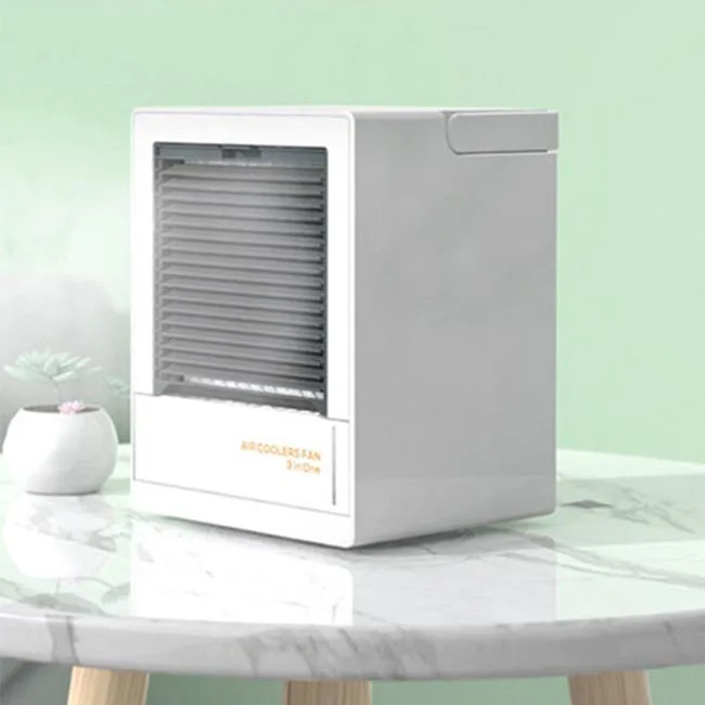 2022 portable mini desk chill ice water fan table night light with 450ML water tank mist cooling fan with humidifier