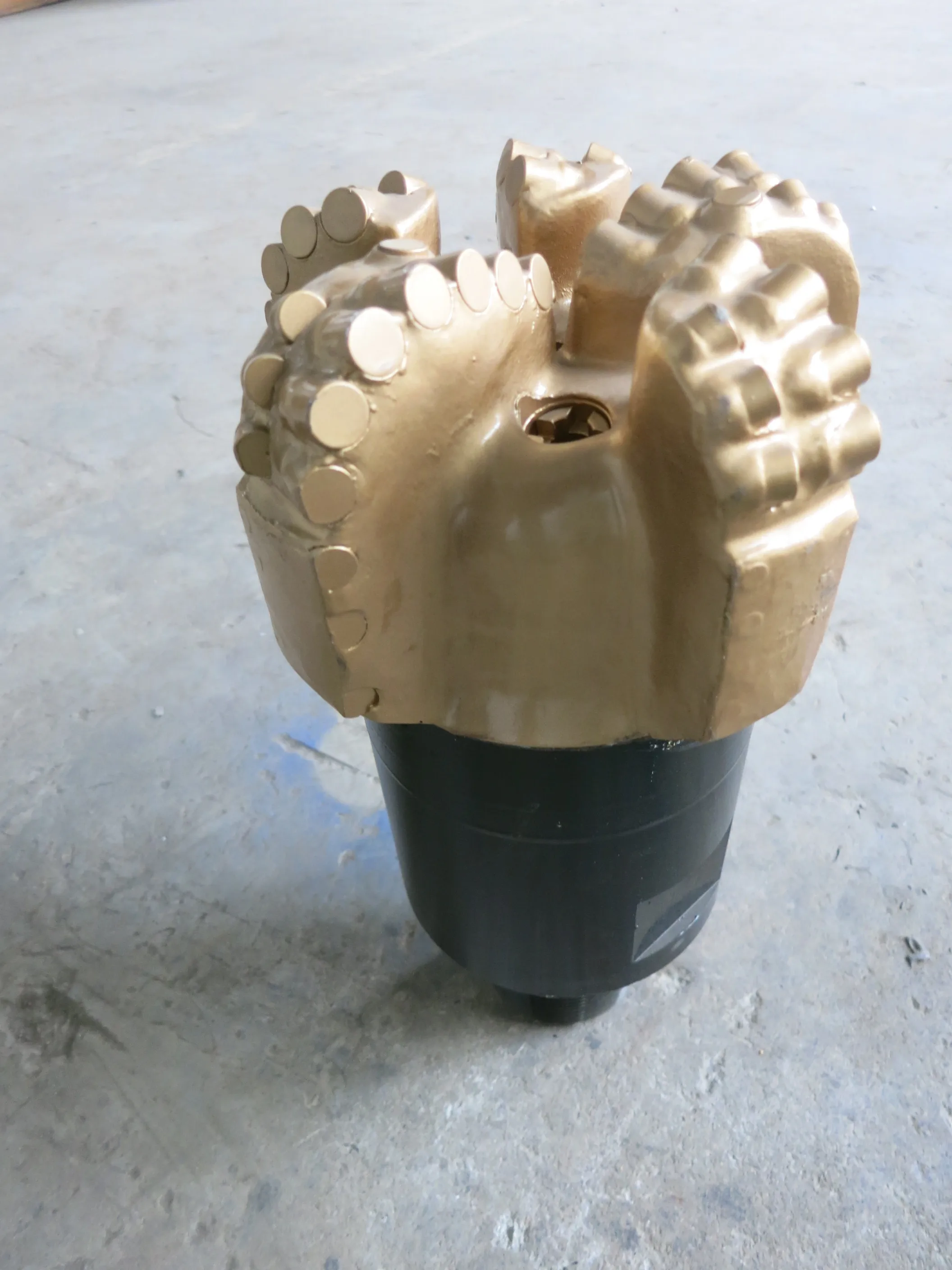 6 inch PDC bit (152.4mm) Steel body 6 blade diamond bit for water well oil well multi function