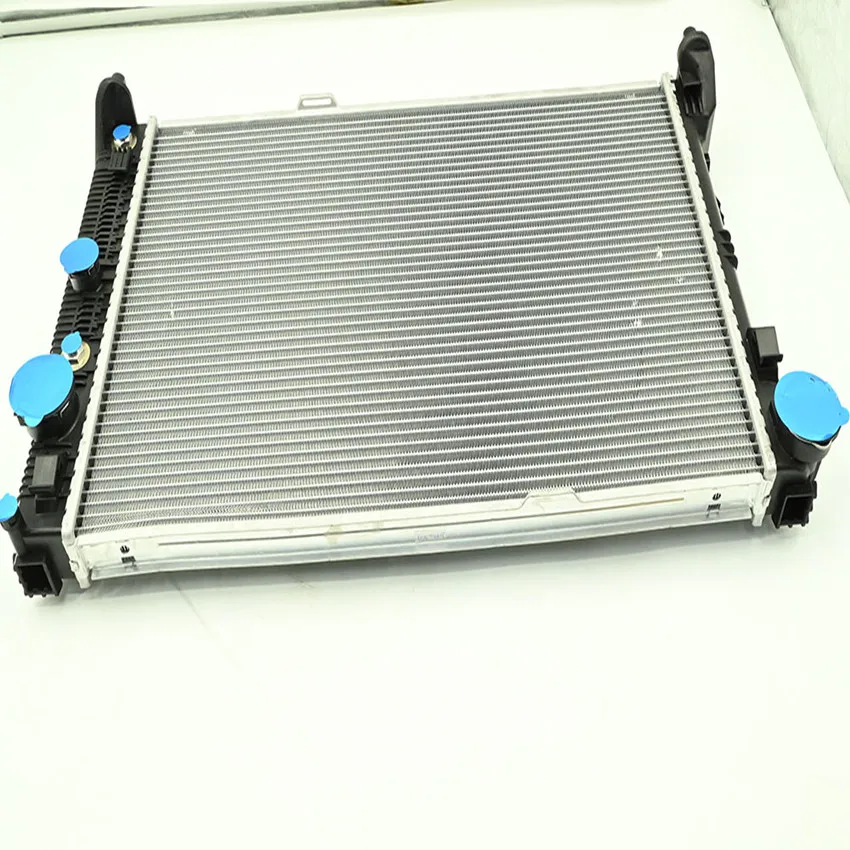 2045003603 For Mercedes Benz  W204 W212 W207 W218 Honeycomb car radiator Car radiator relocation