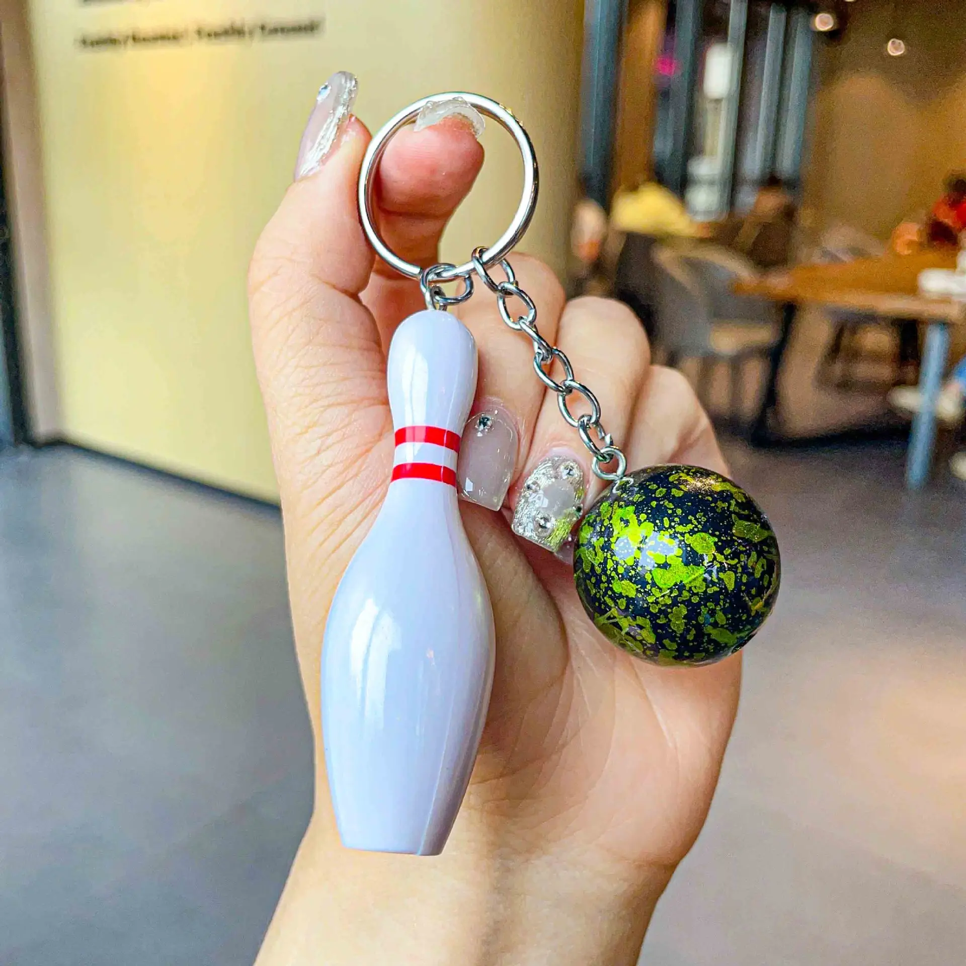 Cross-border simulation bowling key chain pendant key ring sporting goods mini set fan souvenir wholesale
