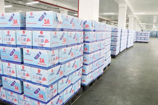 High quality Vodka Bottle human skeleton Bottle Bar Drink Wine Glasses from Vietnam