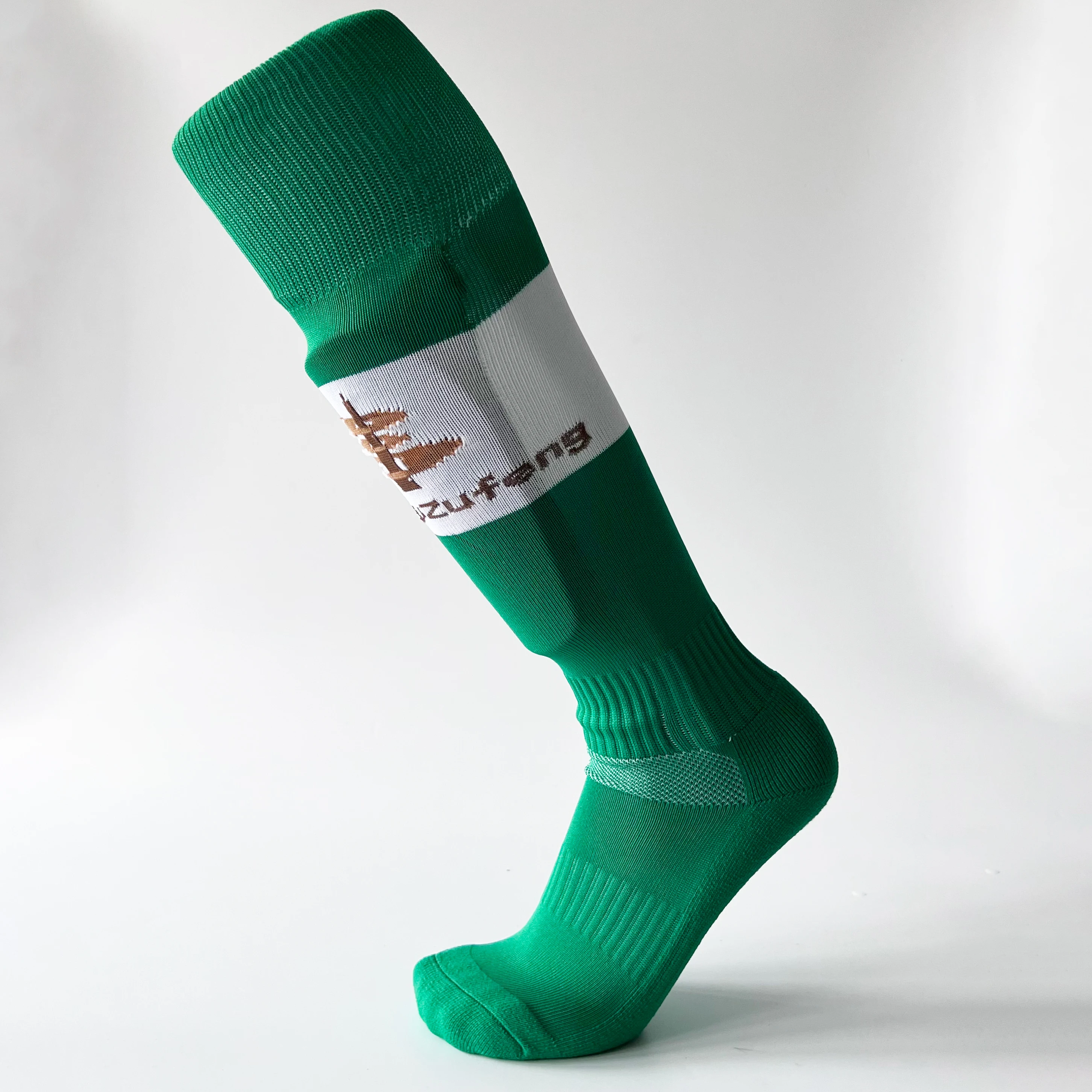 Happyzufeng Custom long knee high strip football soccer sport pocket socks with shin guard